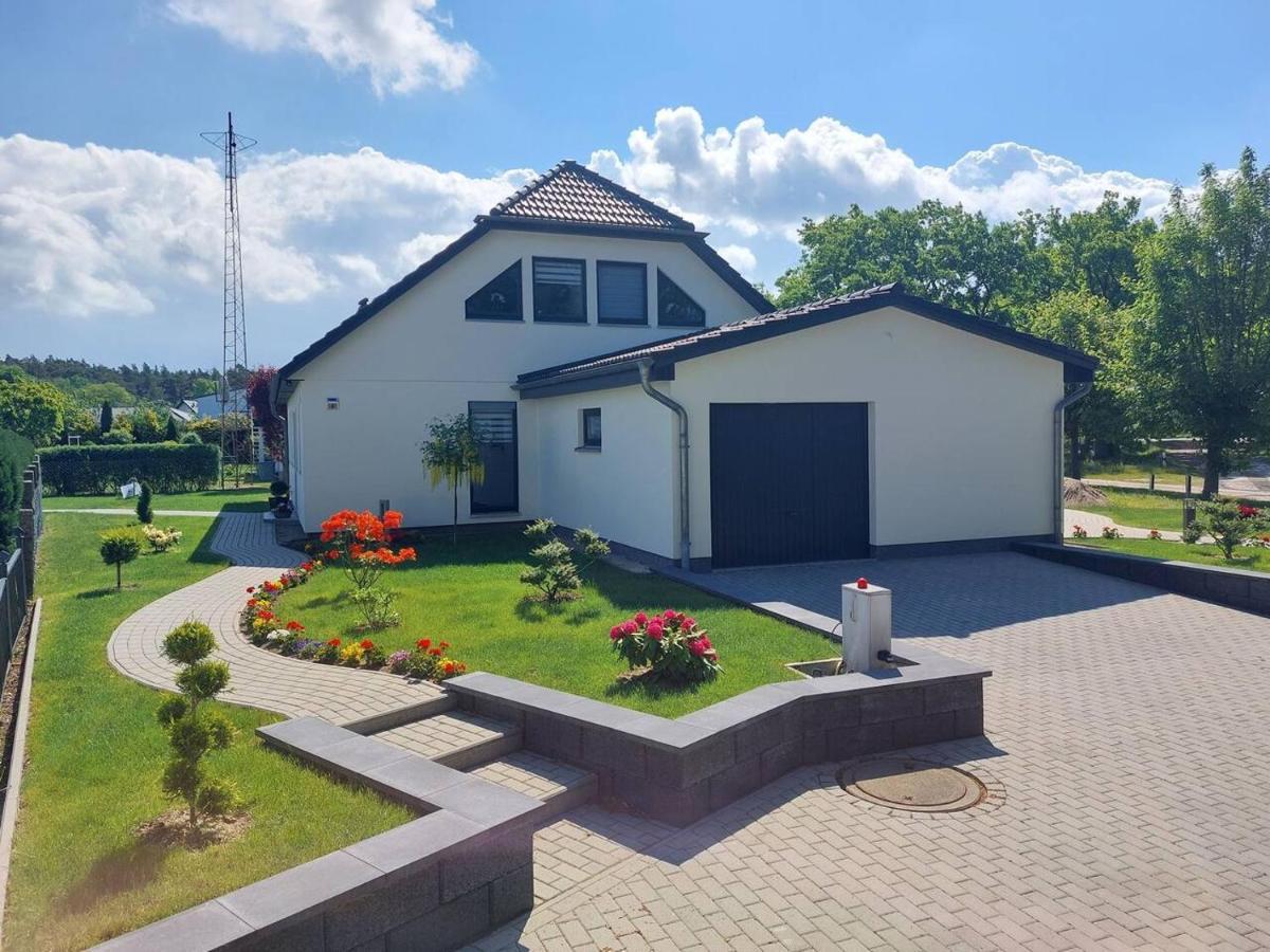 Апартаменти Haus Am Bodden Fuhlendorf  Екстер'єр фото
